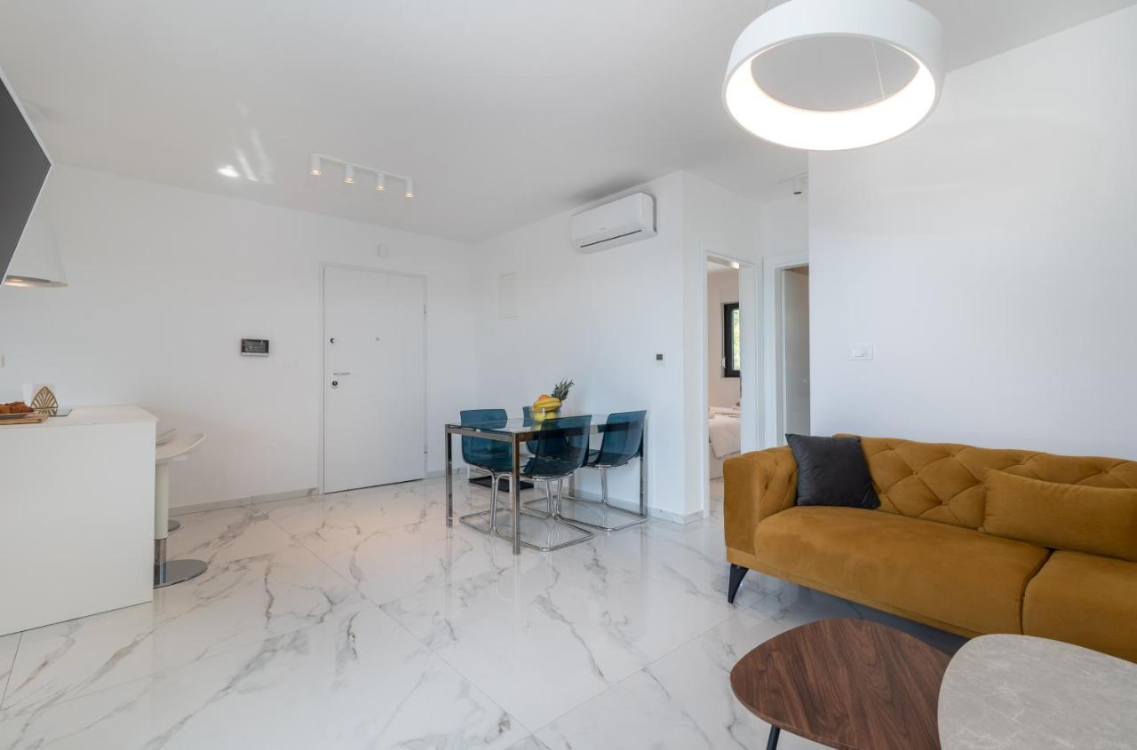 Lavender Tree - Luxury Apartments Trogir Exterior foto