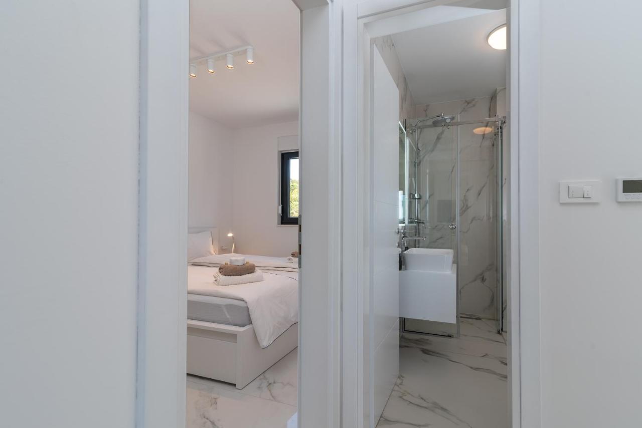 Lavender Tree - Luxury Apartments Trogir Exterior foto